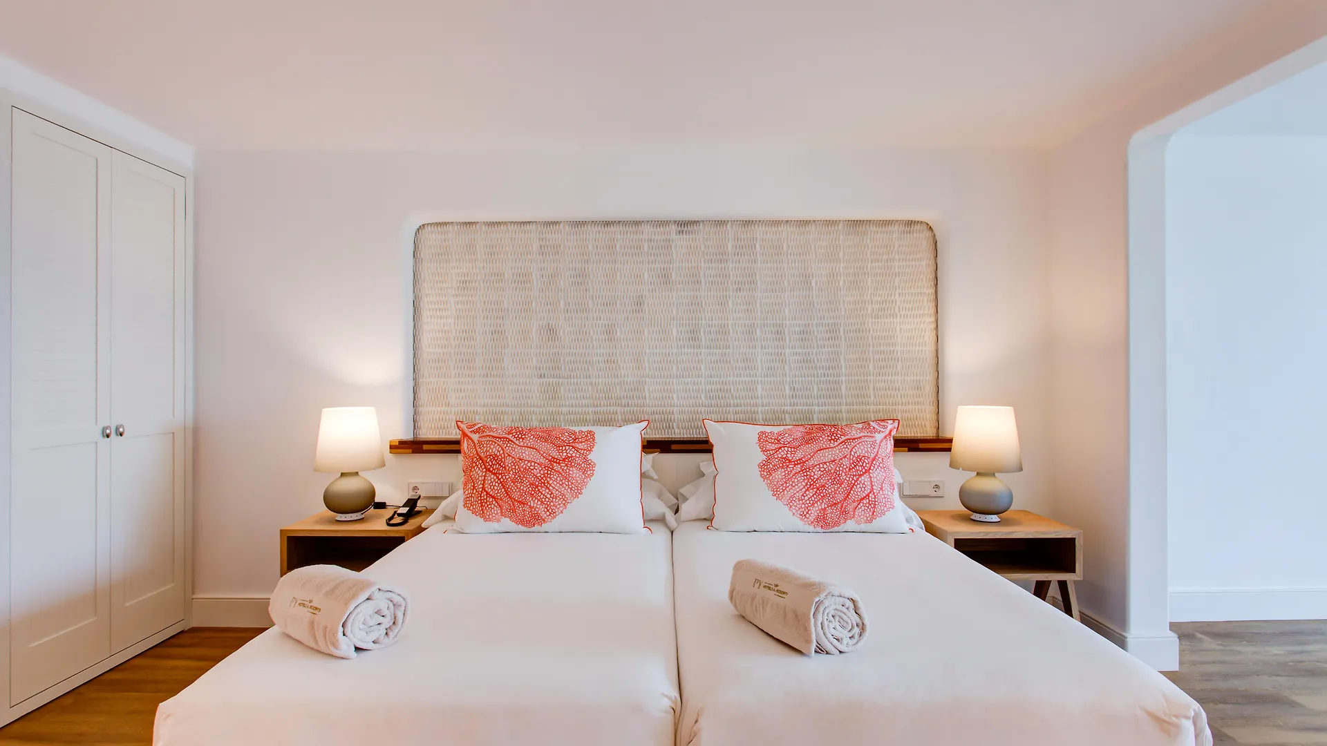 Hotel Fariones بويرتو ذيل كارمين