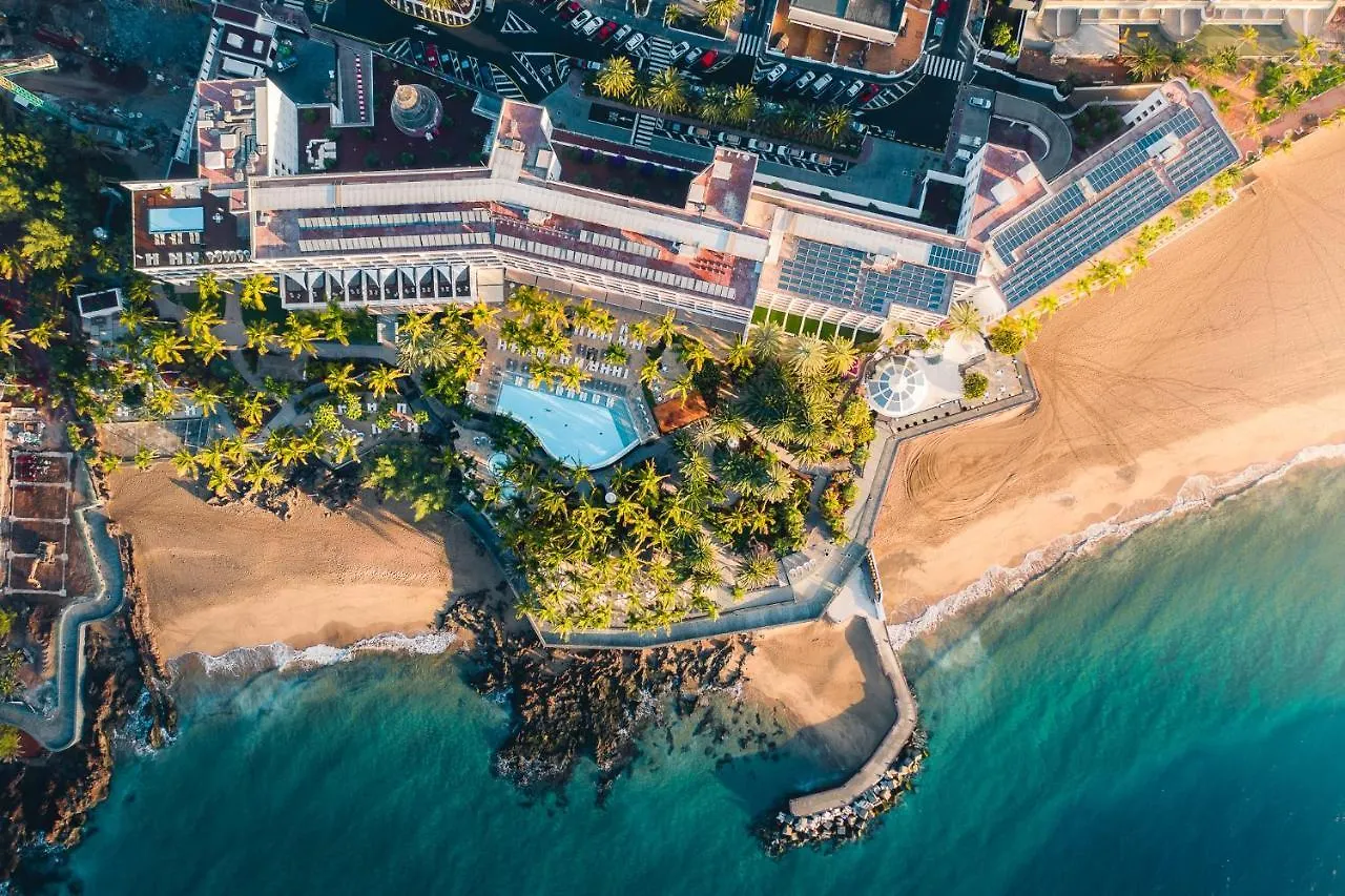 Hotel Fariones بويرتو ذيل كارمين